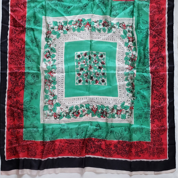 Vintage Silk 32" x 36" Wrap Around Scarf Green Red - Picture 4 of 8